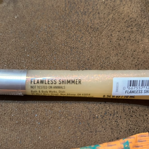 NWT B&BW Lip Glosses-Flawless Shimmer, Mango Mai Tai, Boldly Pink, Pineapple - Picture 6 of 6